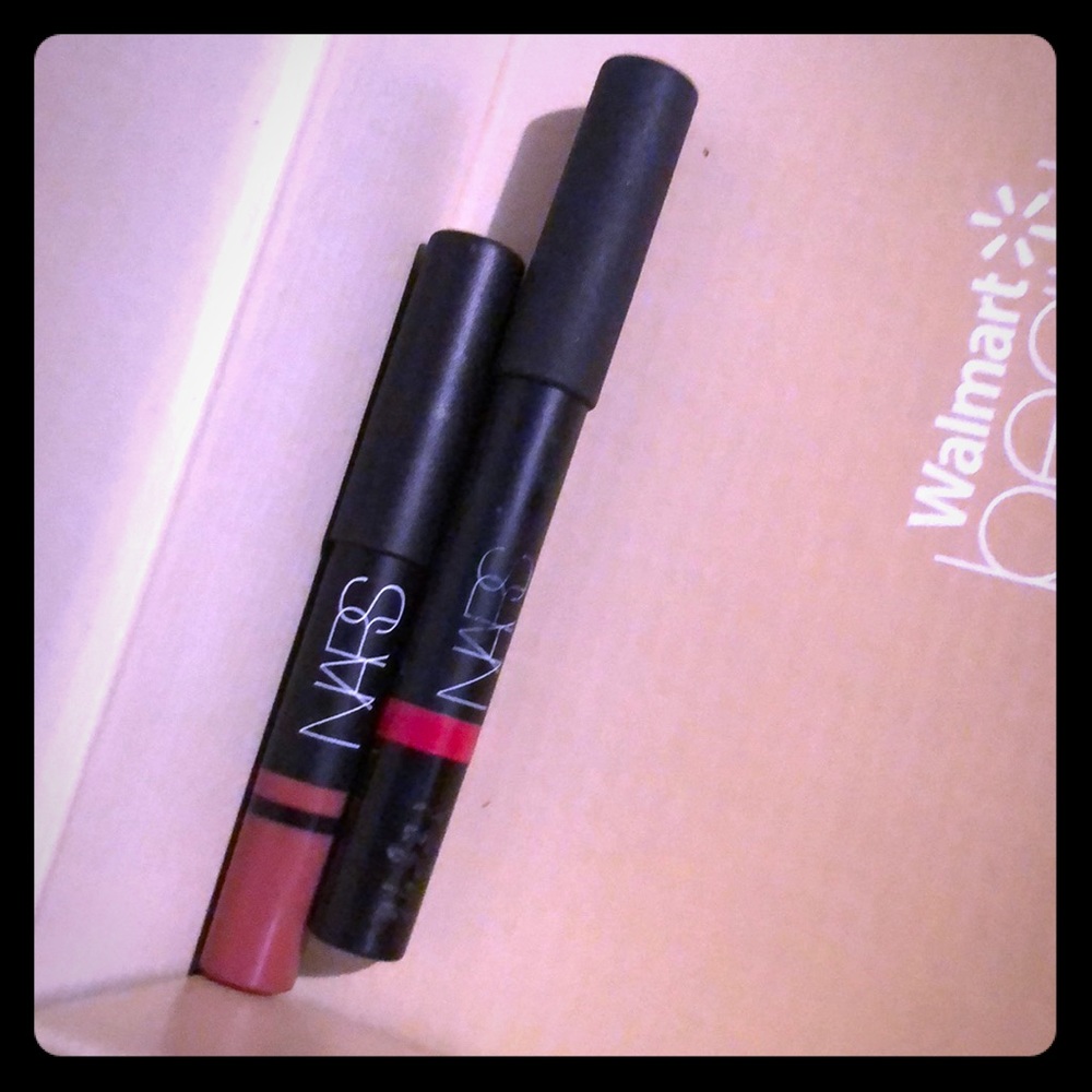💸PRICE SALE💸2 Nars lip pencils